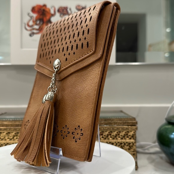 Se Osto - Perforated Leather Clutch/Pouch Bag, Missing Strap - Picture 4 of 17